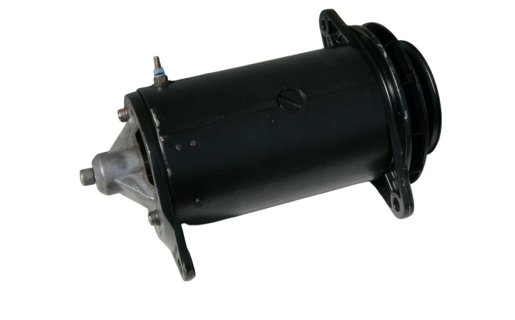 Volvo Dynamo Bosch 6 volts EXCHANGE (deposit eur 100) Volvo part no 233630R