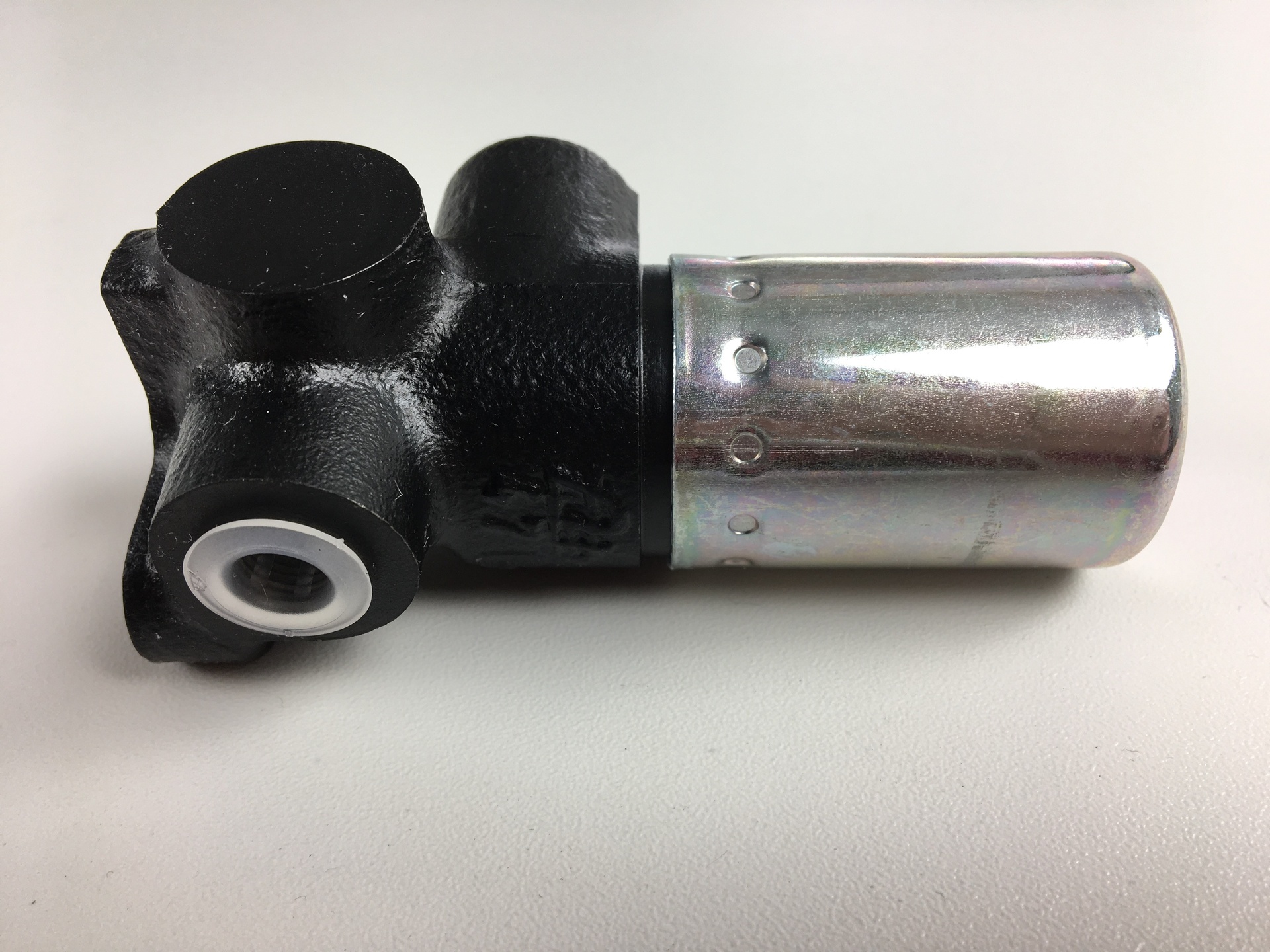 [1228738]  Volvo Bremsetrykbegrænser 240+260 (sedan+stationcar) se kun 1228738R BYTTE Volvo varenummer 1228738