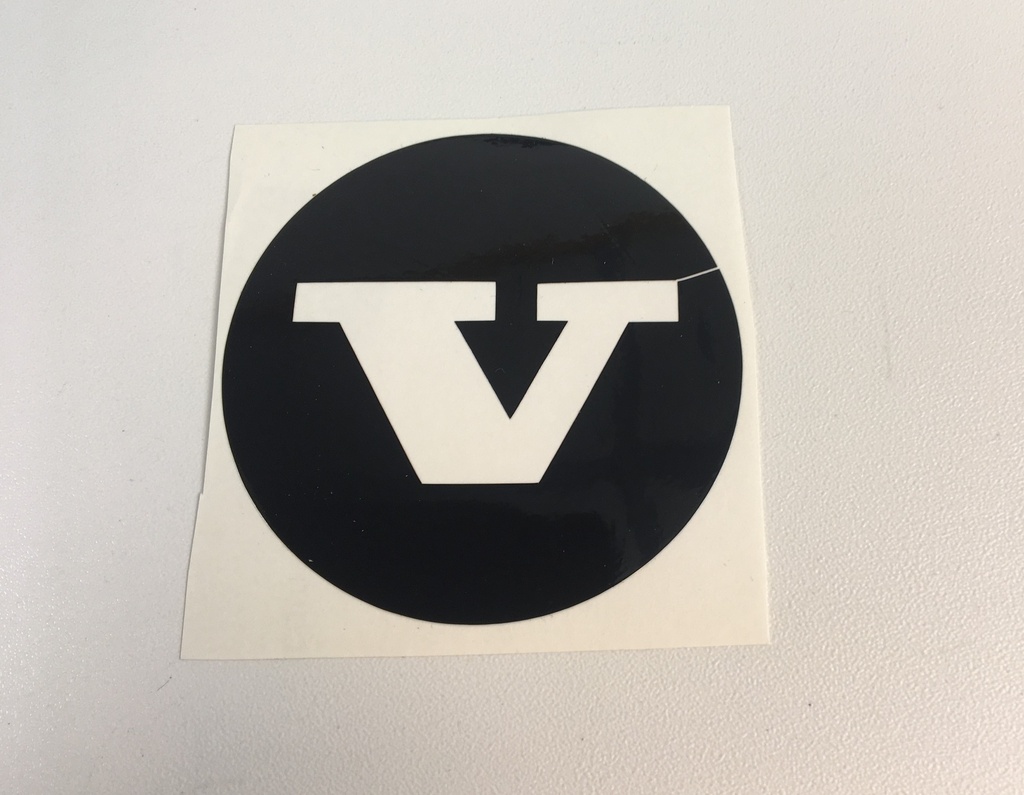 Volvo Sticker Amazon wheel cover black V 1965+ Volvo part no 670437S