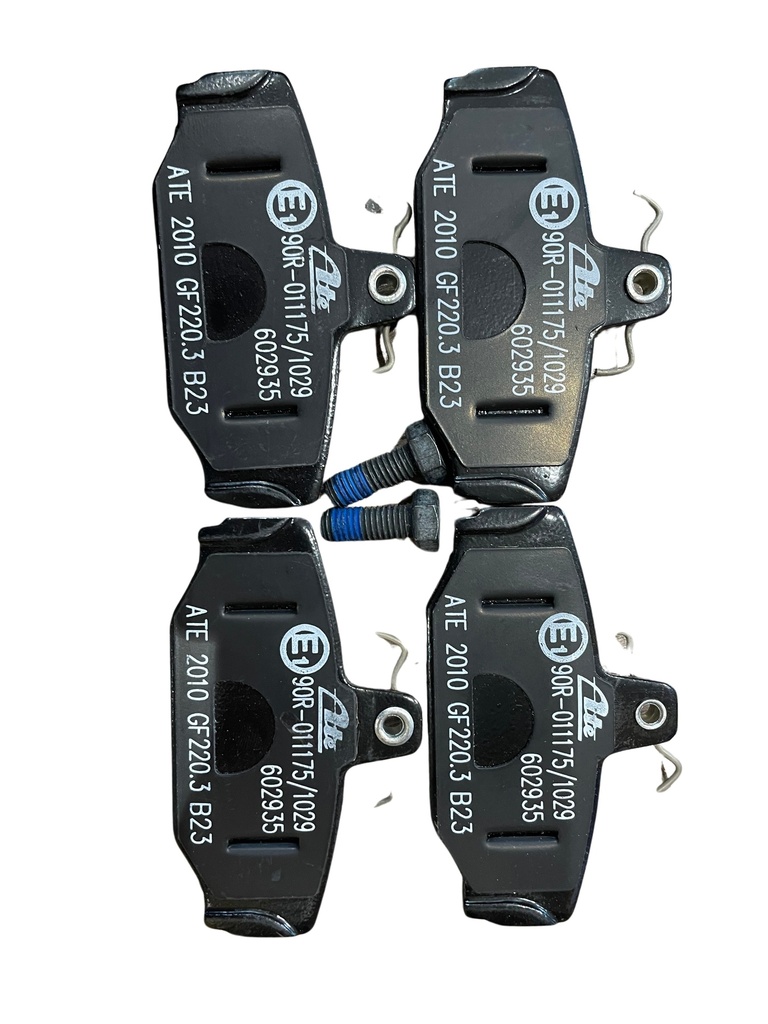  Volvo Bremseklodser sæt bag multilink volvo Volvo 700 850 900 S70 S90 V90 (-1998) V70 (-2000) V70 XC (-2000) 960 740 760 940 V70 V90 S90 850 original volvo Volvo varenummer 31261186