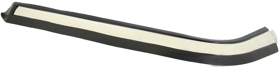 Volvo Front bumper moulding outer OEM ref  1372332  240 Volvo part no 1372091_B