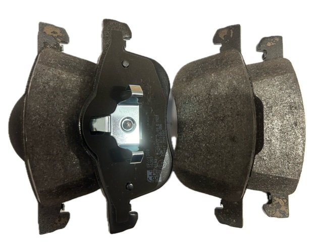 Volvo Brake Pad Set 15 - 16 Inch for Volvo S60 - S70 - V70 - XC70 S80 Febi Volvo Part No. 8634921_F