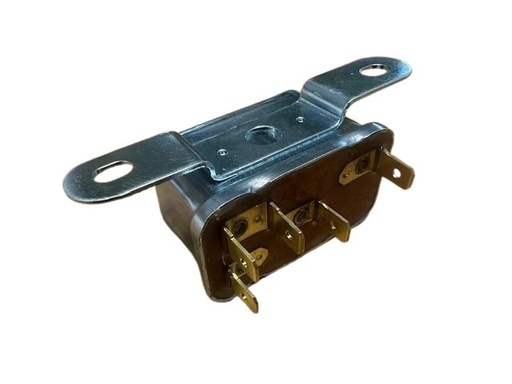 [665681] Volvo Relæhorn P1800 stelnr. -12499 Volvo varenummer 665681